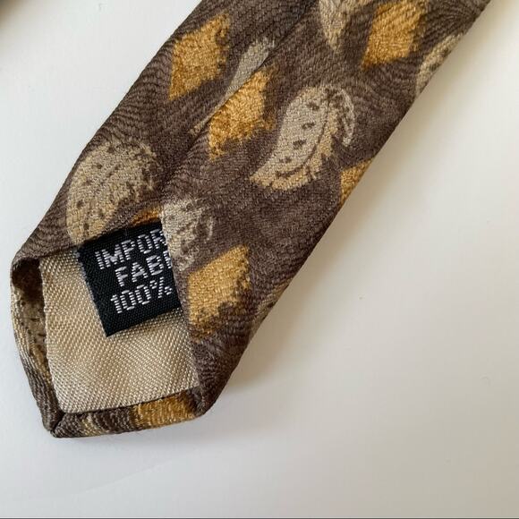 Geoffrey Beene Silk Tie Feathers Geometric Tan Brown Neutrals Made in USA EUC - Picture 4 of 7